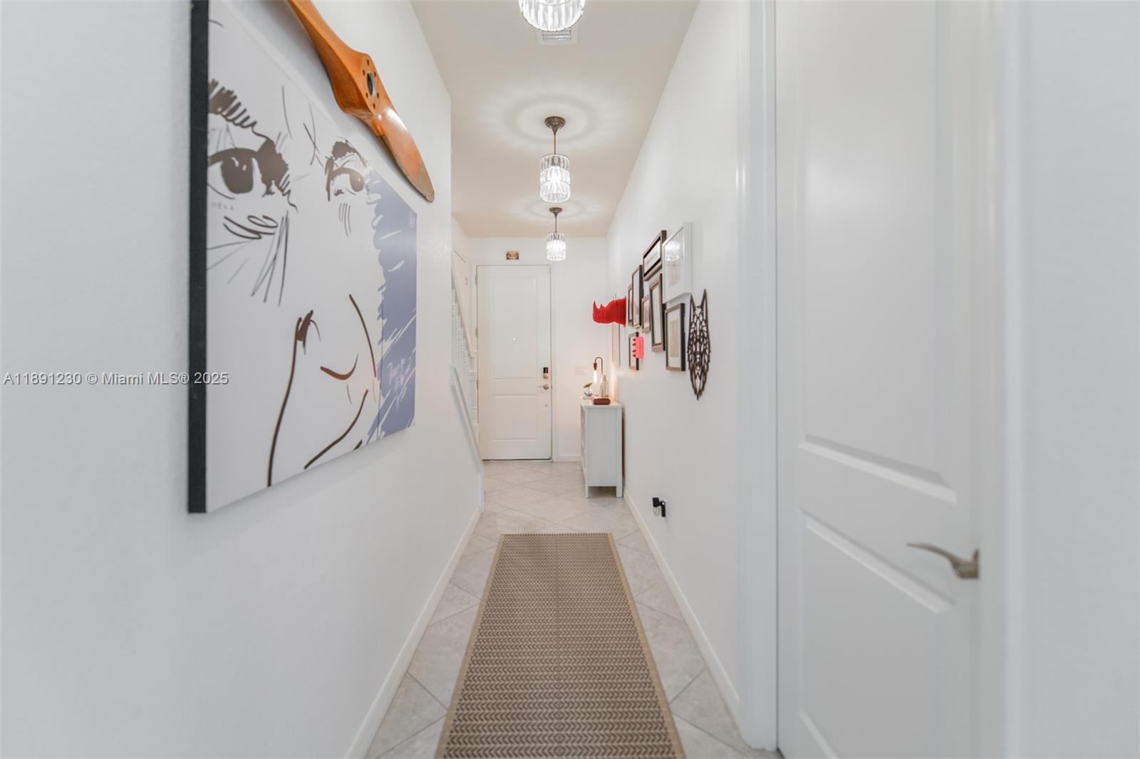 4735 3 / 3 1769 sq. ft. $ 2025-10-06 0 Photo
