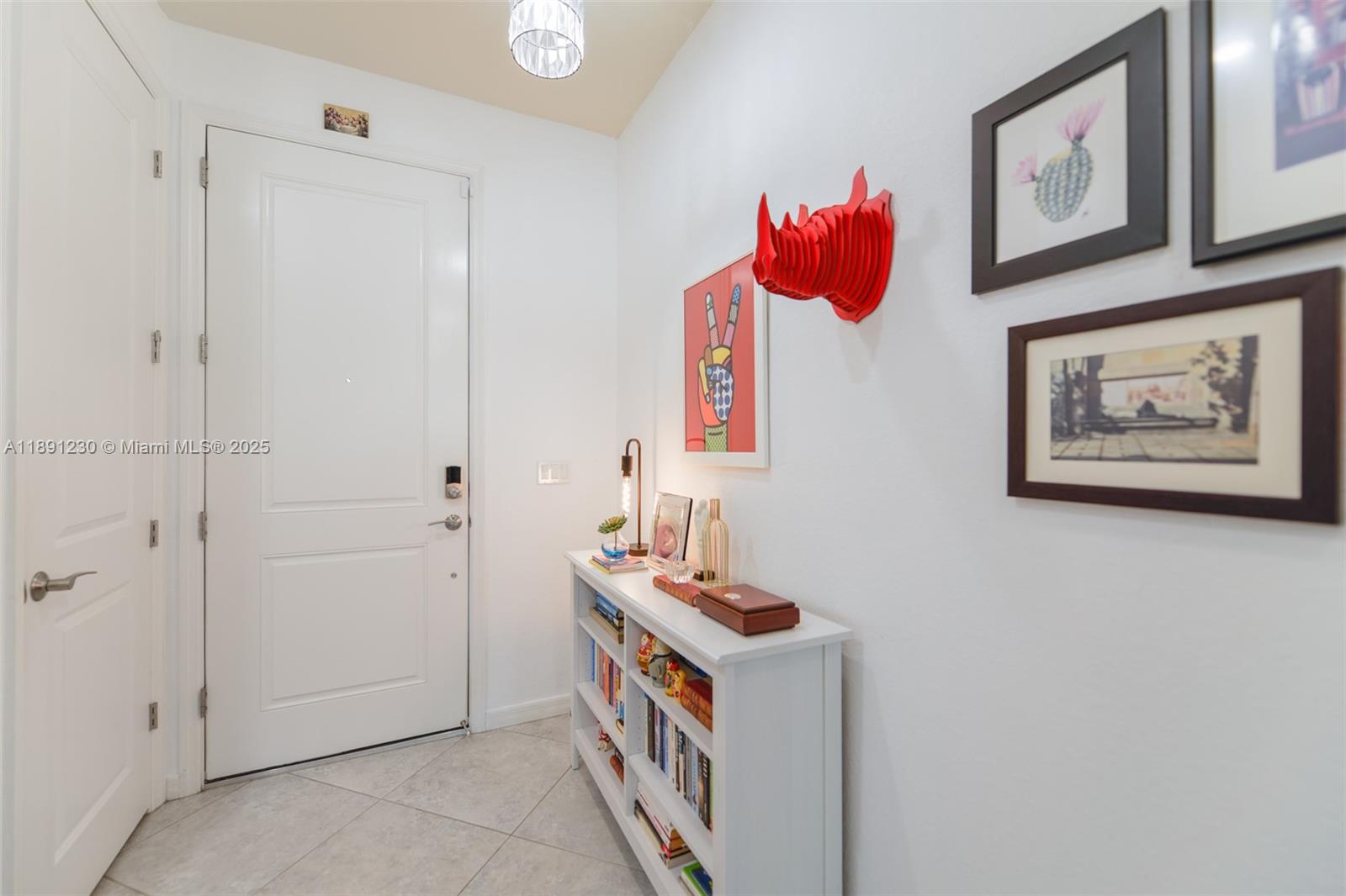 4735 3 / 3 1769 sq. ft. $ 2025-10-06 0 Photo