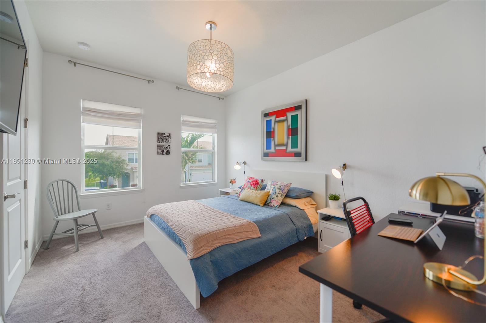 4735 3 / 3 1769 sq. ft. $ 2025-10-06 0 Photo
