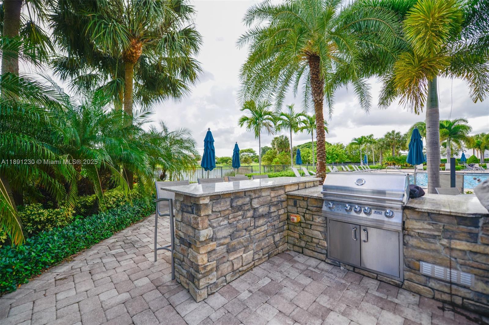 4735 3 / 3 1769 sq. ft. $ 2025-10-06 0 Photo