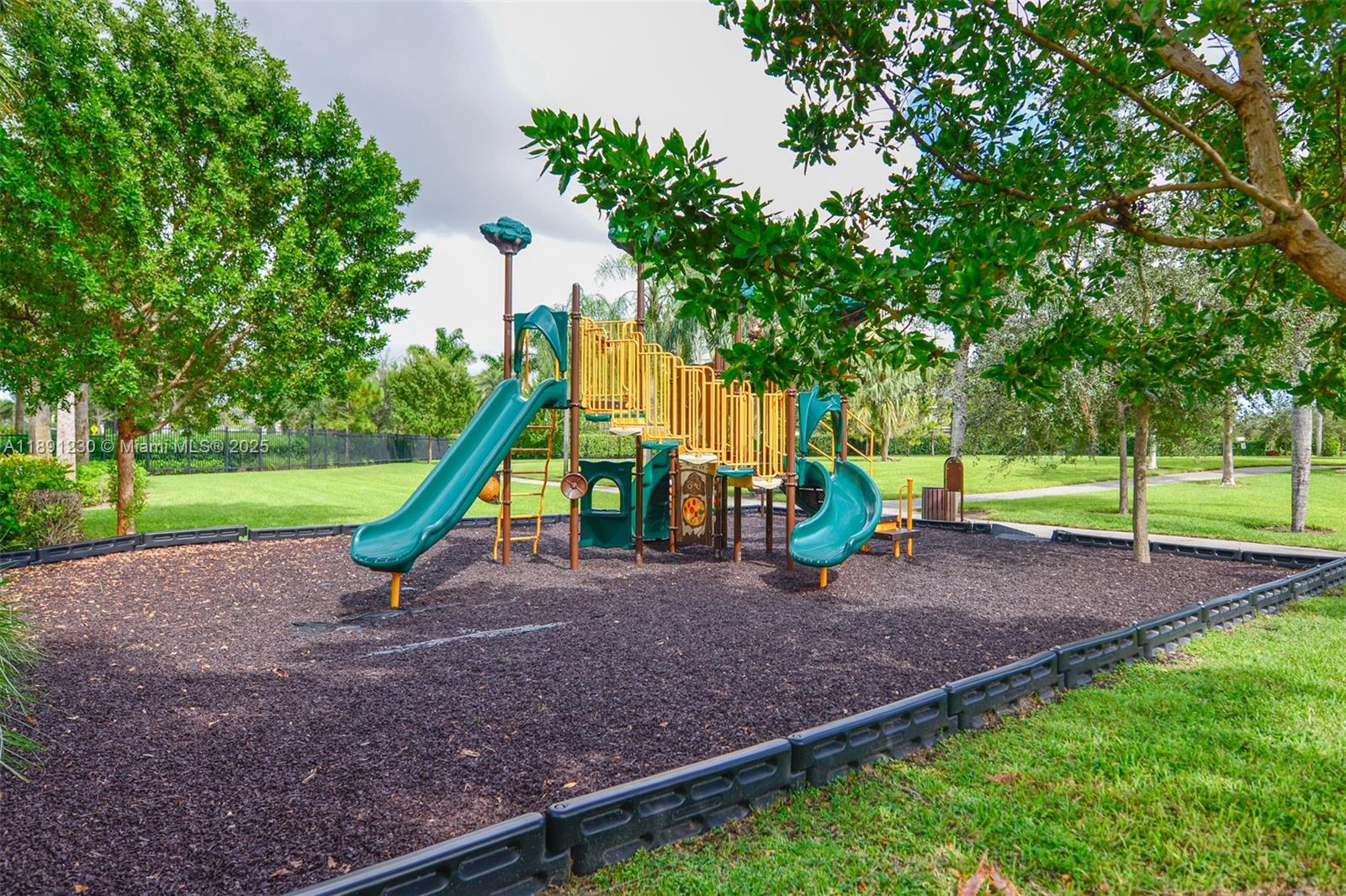 4735 3 / 3 1769 sq. ft. $ 2025-10-06 0 Photo