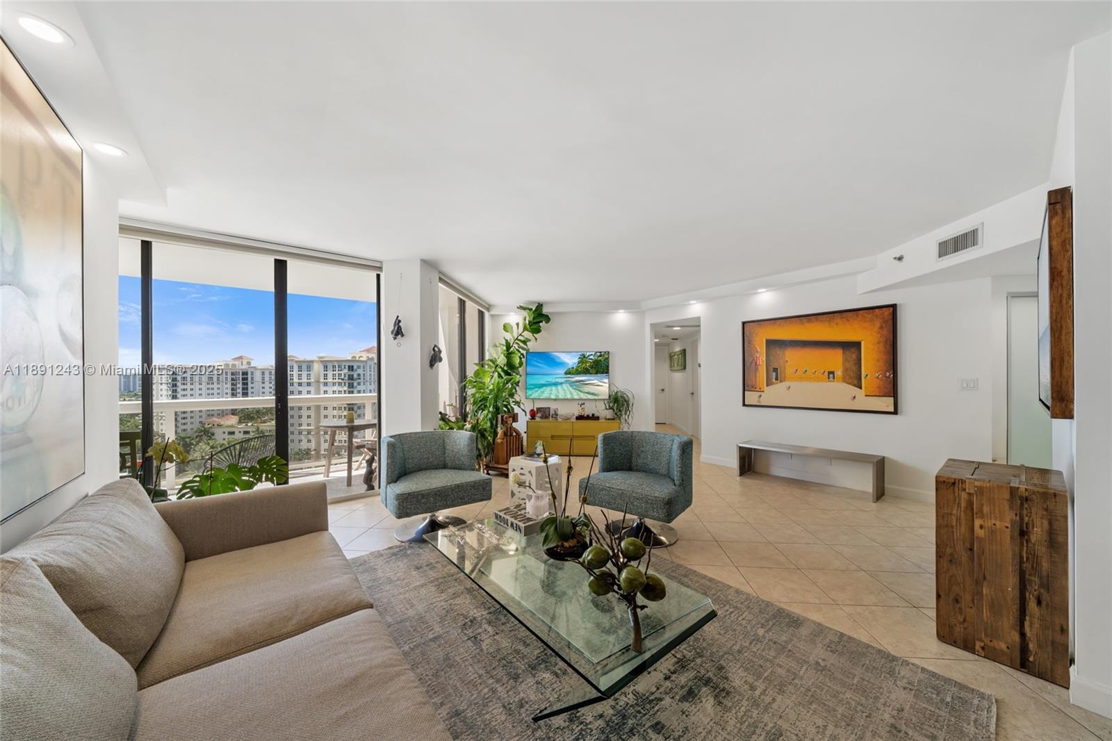 Photo of 20185 Country Club Dr  #1402, Aventura, Florida, 33180 - 