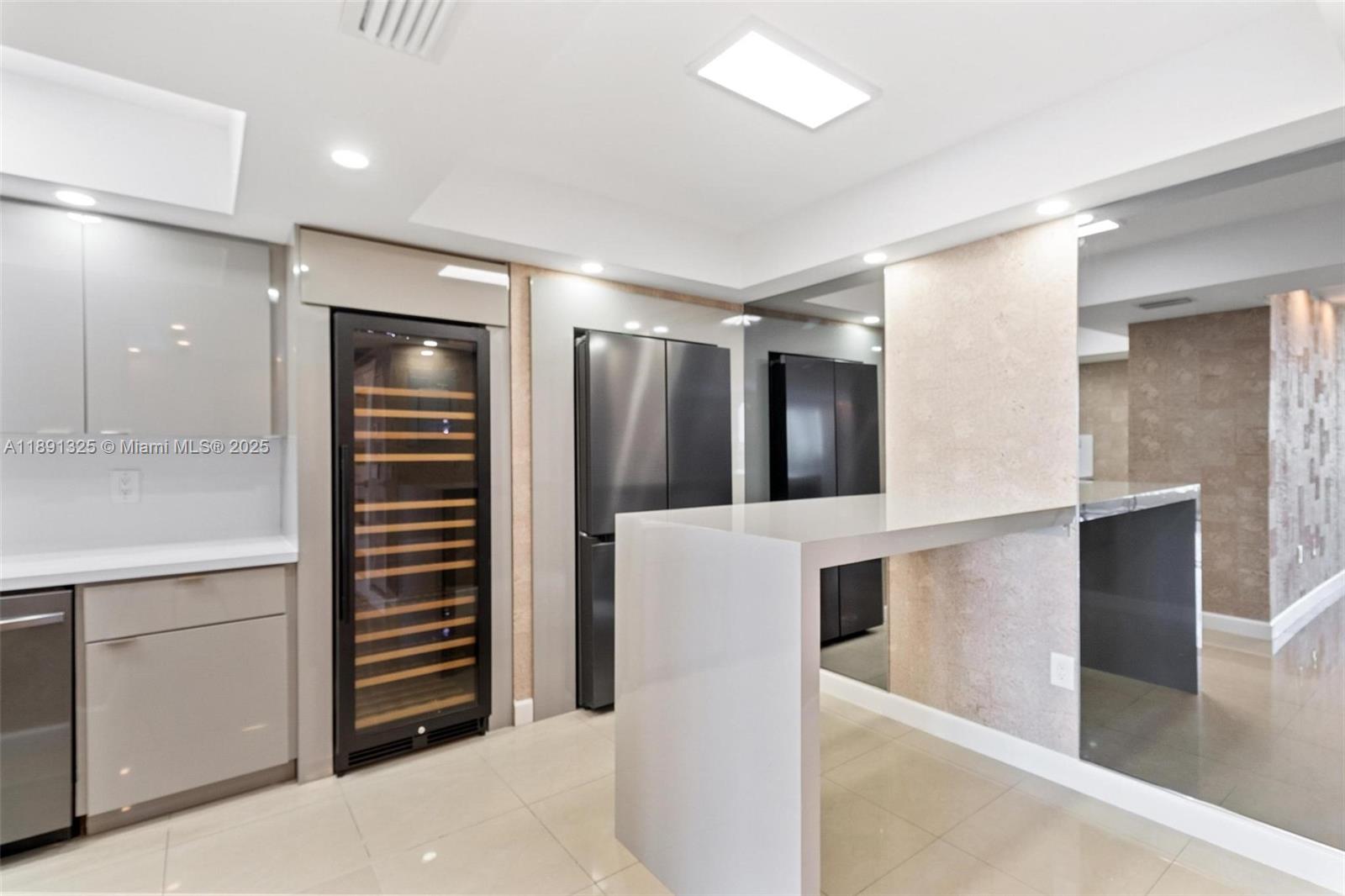 Photo of 9801 Collins Ave  #11-O, Bal Harbour, Florida, 33154 - 