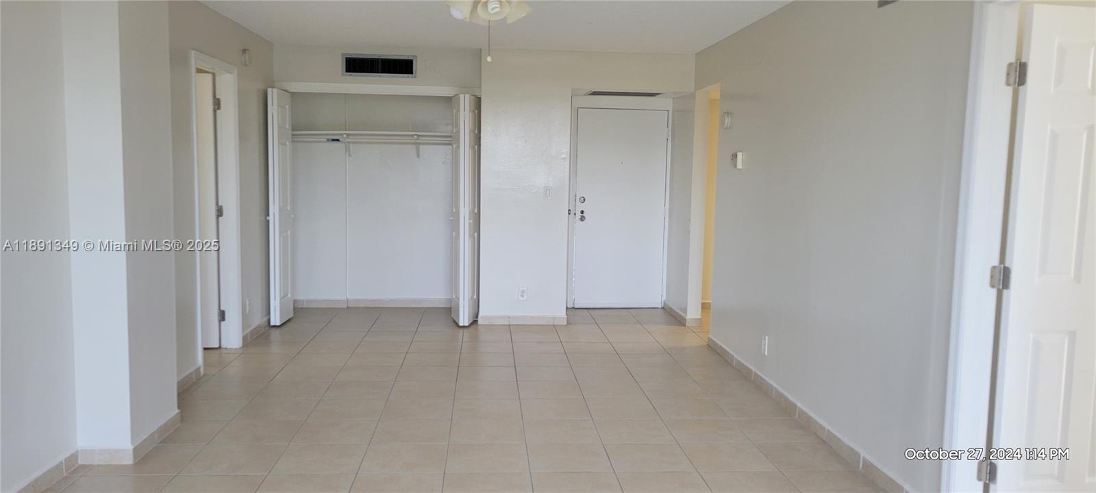 Photo of 3475 Country Club Dr  #319, Aventura, Florida, 33180 - 