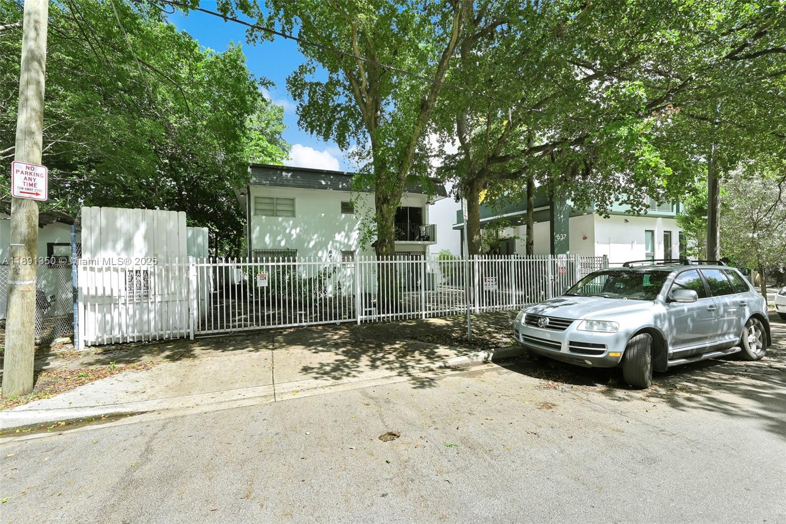   /   sq. ft. $ 2025-10-06 0 Photo