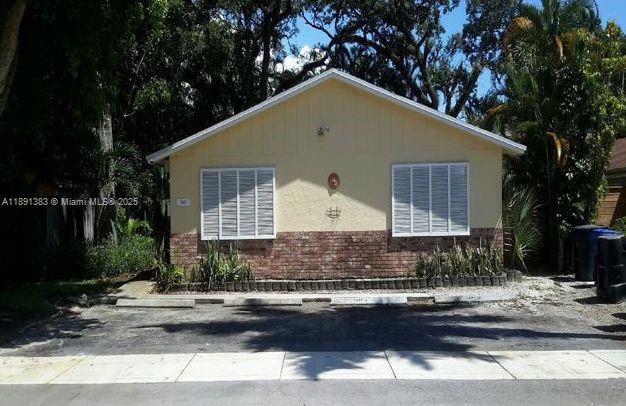   /  2104 sq. ft. $ 2025-10-06 0 Photo