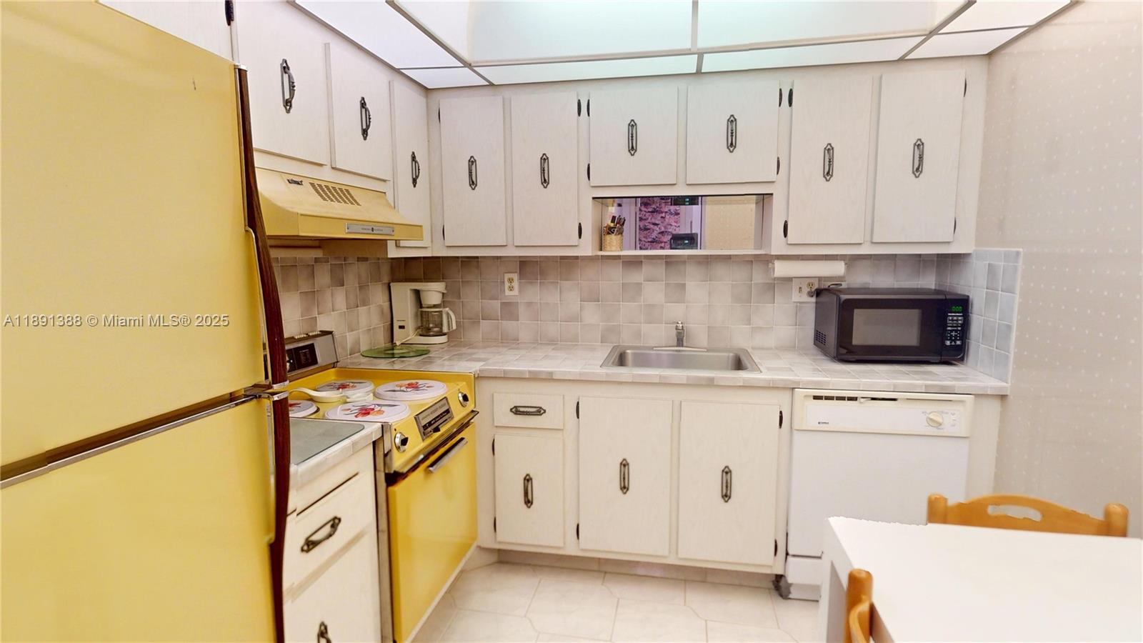 Photo of 600 Three Islands Blvd  #709, Hallandale Beach, Florida, 33009 - 