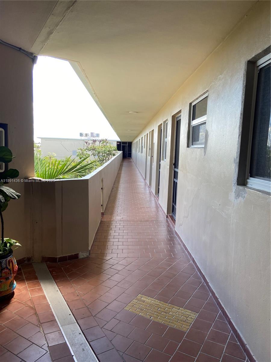 413-1 2 / 2 1315 sq. ft. $ 2025-10-06 0 foto