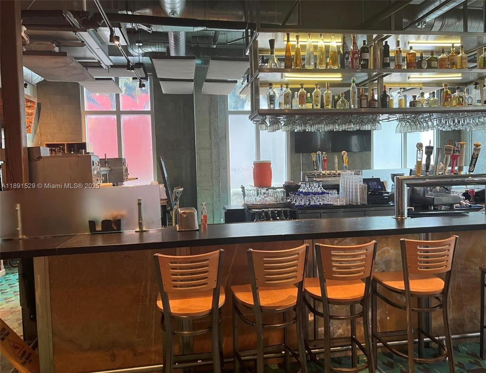 Ver detalles / sq. ft. $ 2025-10-07 0 foto