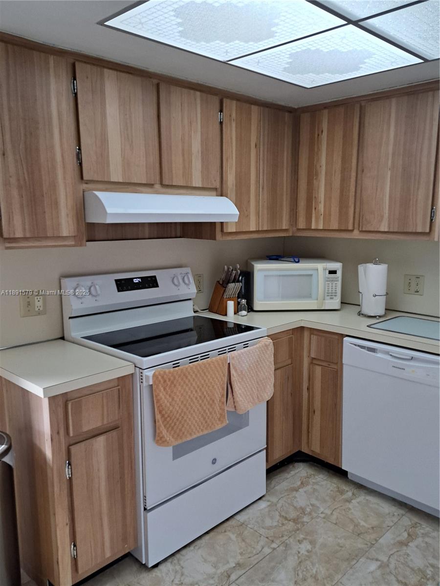 56-3 3 / 3 1340 sq. ft. $ 2025-10-07 0 Photo