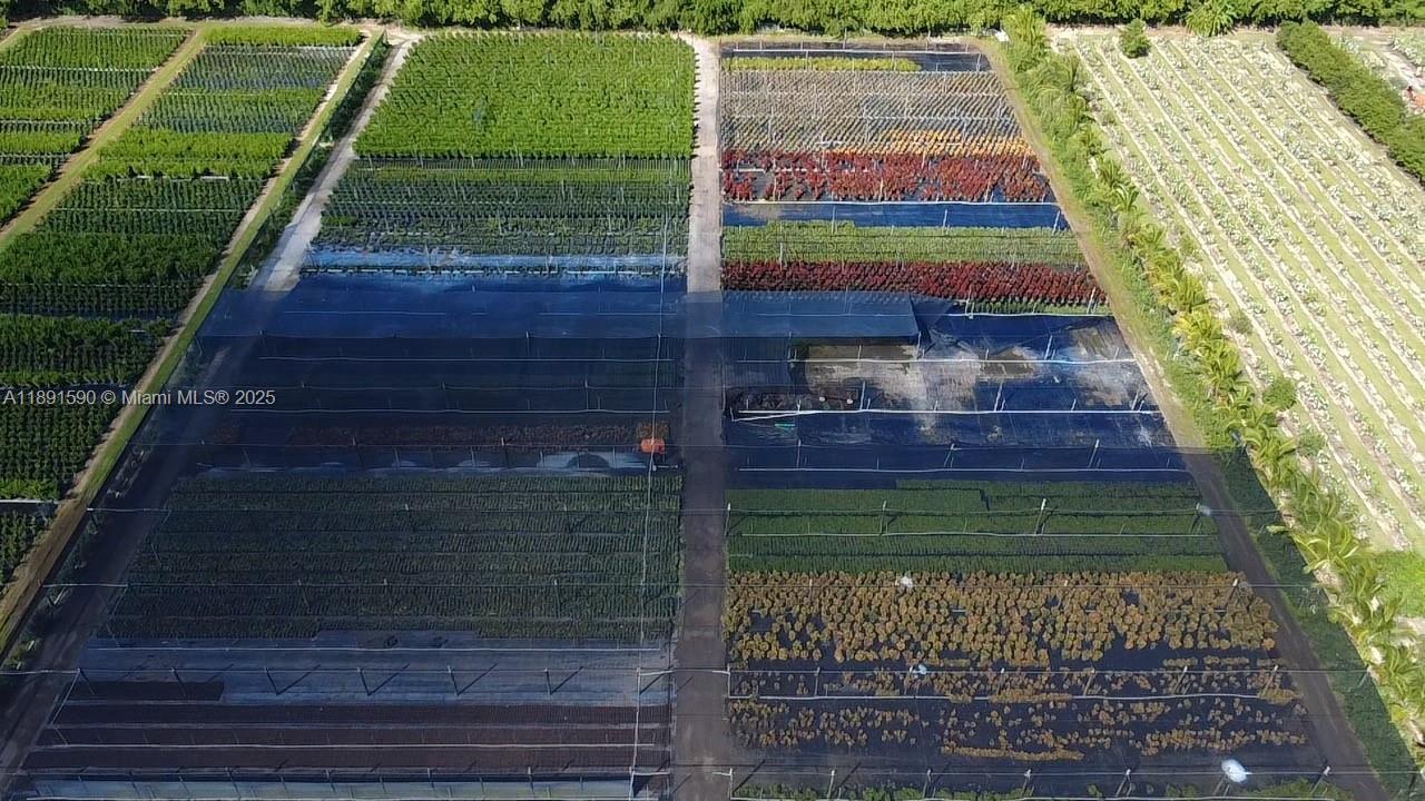 Подробнее / кв.футов $ 2025-10-07 0 Фото