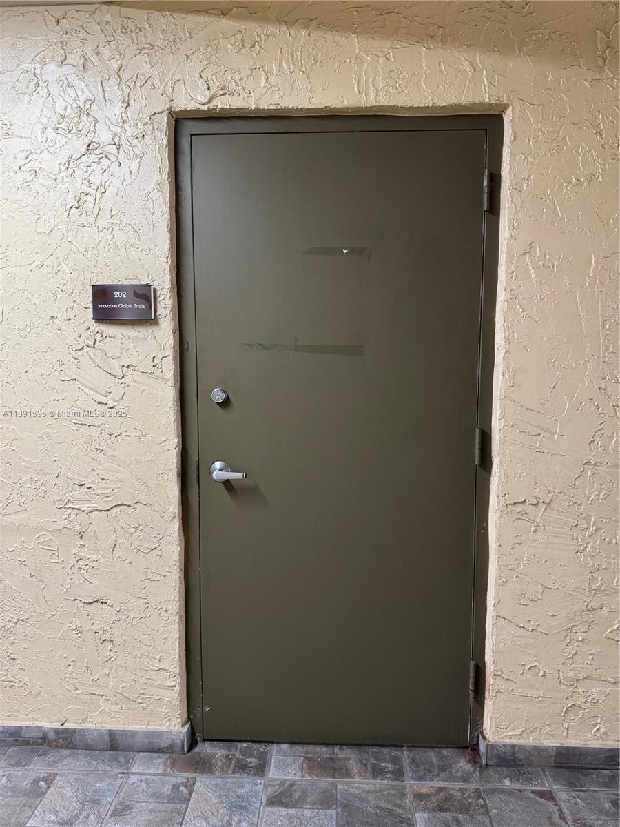   /   sq. ft. $ 2025-10-07 0 Photo
