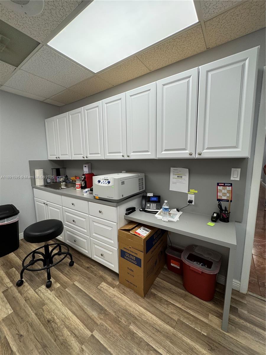  /   sq. ft. $ 2025-10-07 0 Photo
