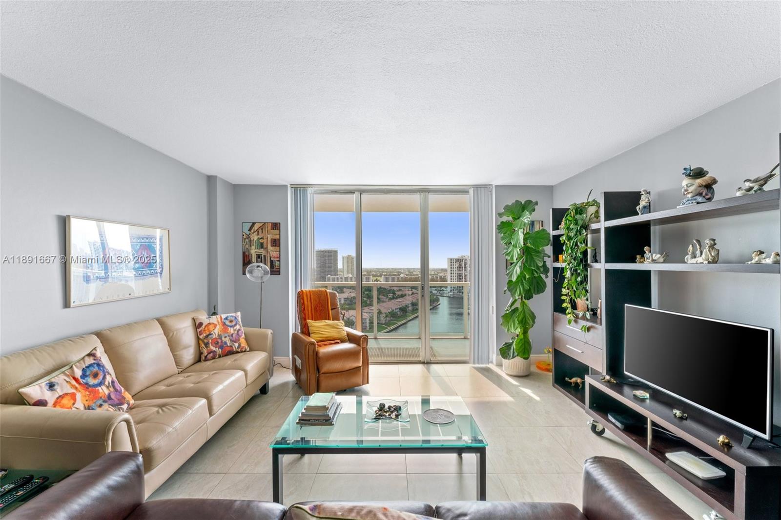 Photo of 3800 Ocean Dr  #1722, Hollywood, Florida, 33019 - 