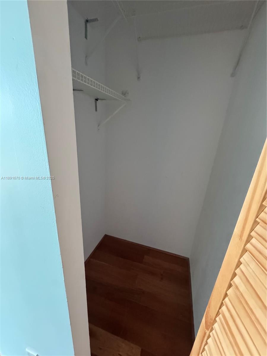 Photo of 20379 Country Club Dr  #1937, Aventura, Florida, 33180 - 