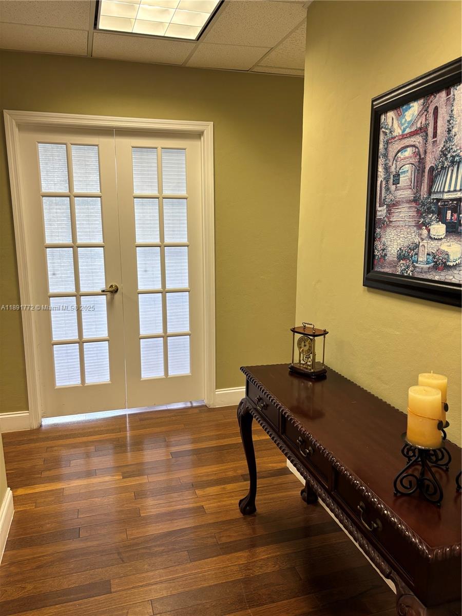 328  /   sq. ft. $ 2025-10-07 0 Photo