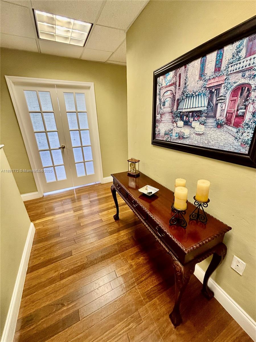 328  /   sq. ft. $ 2025-10-07 0 Photo