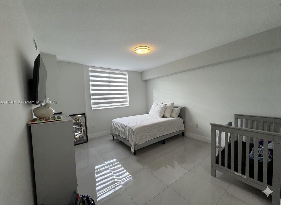 Photo of 2775 187th St  #318, Aventura, Florida, 33180 - master