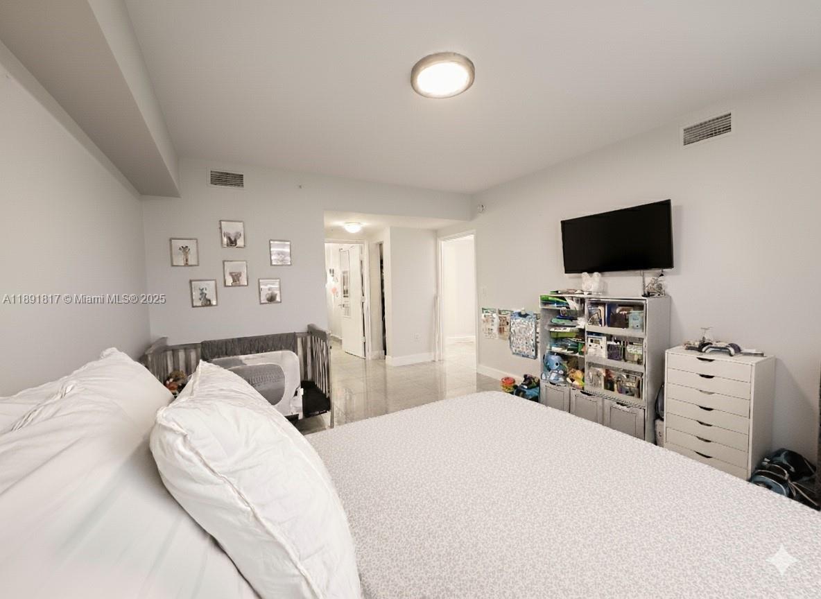 Photo of 2775 187th St  #318, Aventura, Florida, 33180 - master