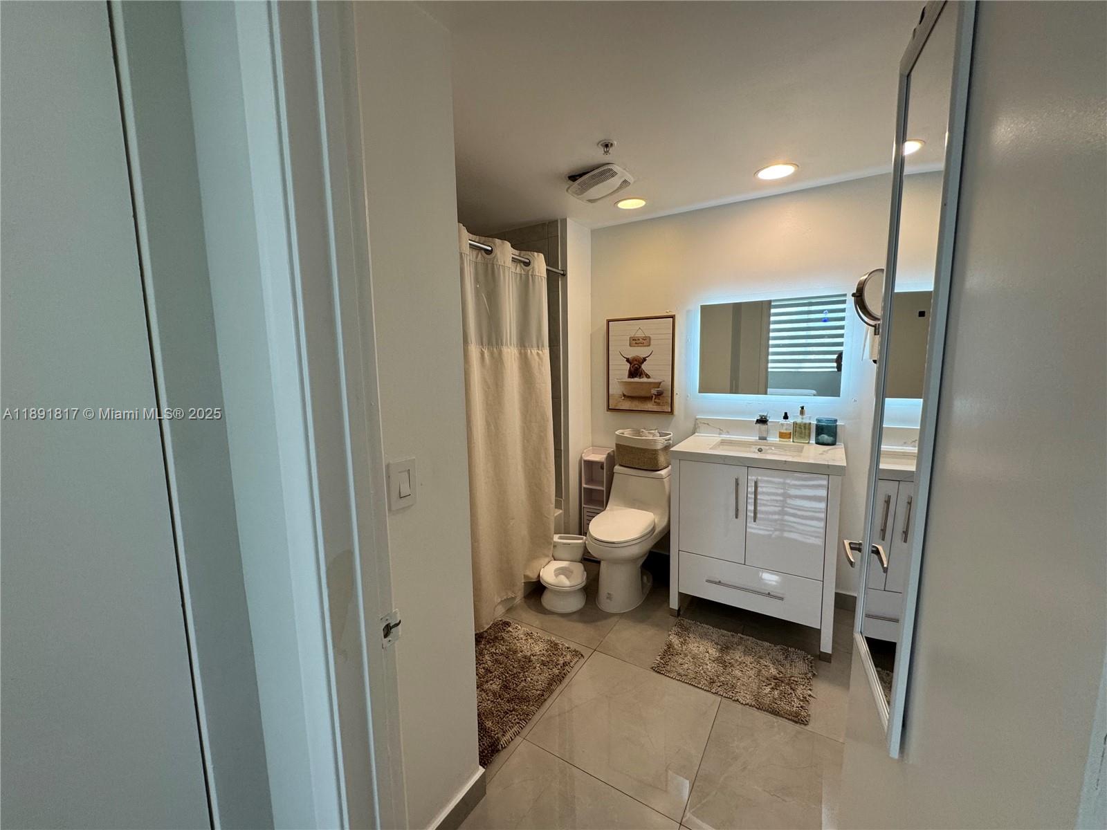 Photo of 2775 187th St  #318, Aventura, Florida, 33180 - master
