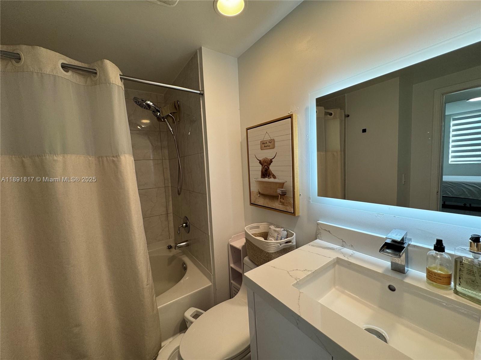Photo of 2775 187th St  #318, Aventura, Florida, 33180 - master
