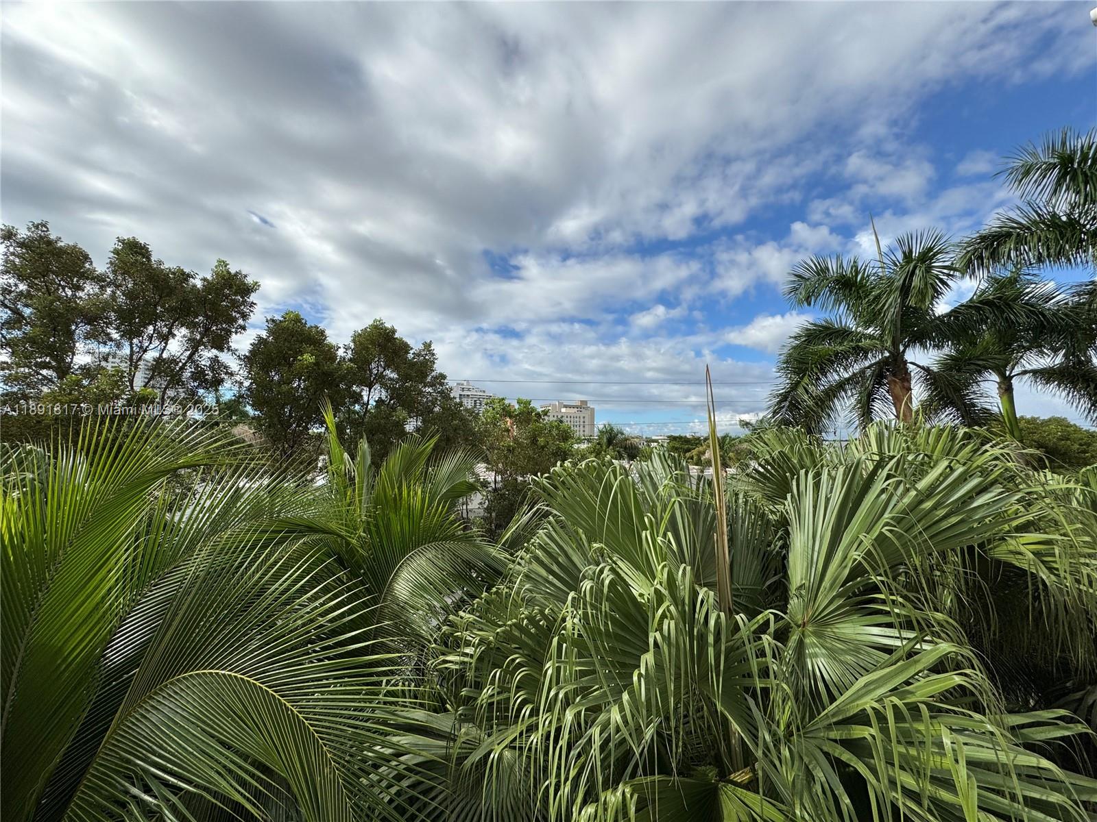 Photo of 2775 187th St  #318, Aventura, Florida, 33180 - 