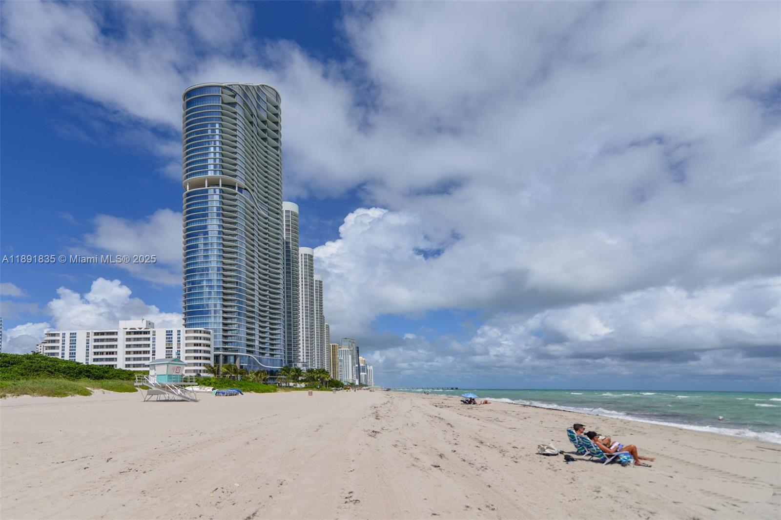 See details 4203 2 / 3 1447 sq. ft. $ 2025-10-08 0 Photo