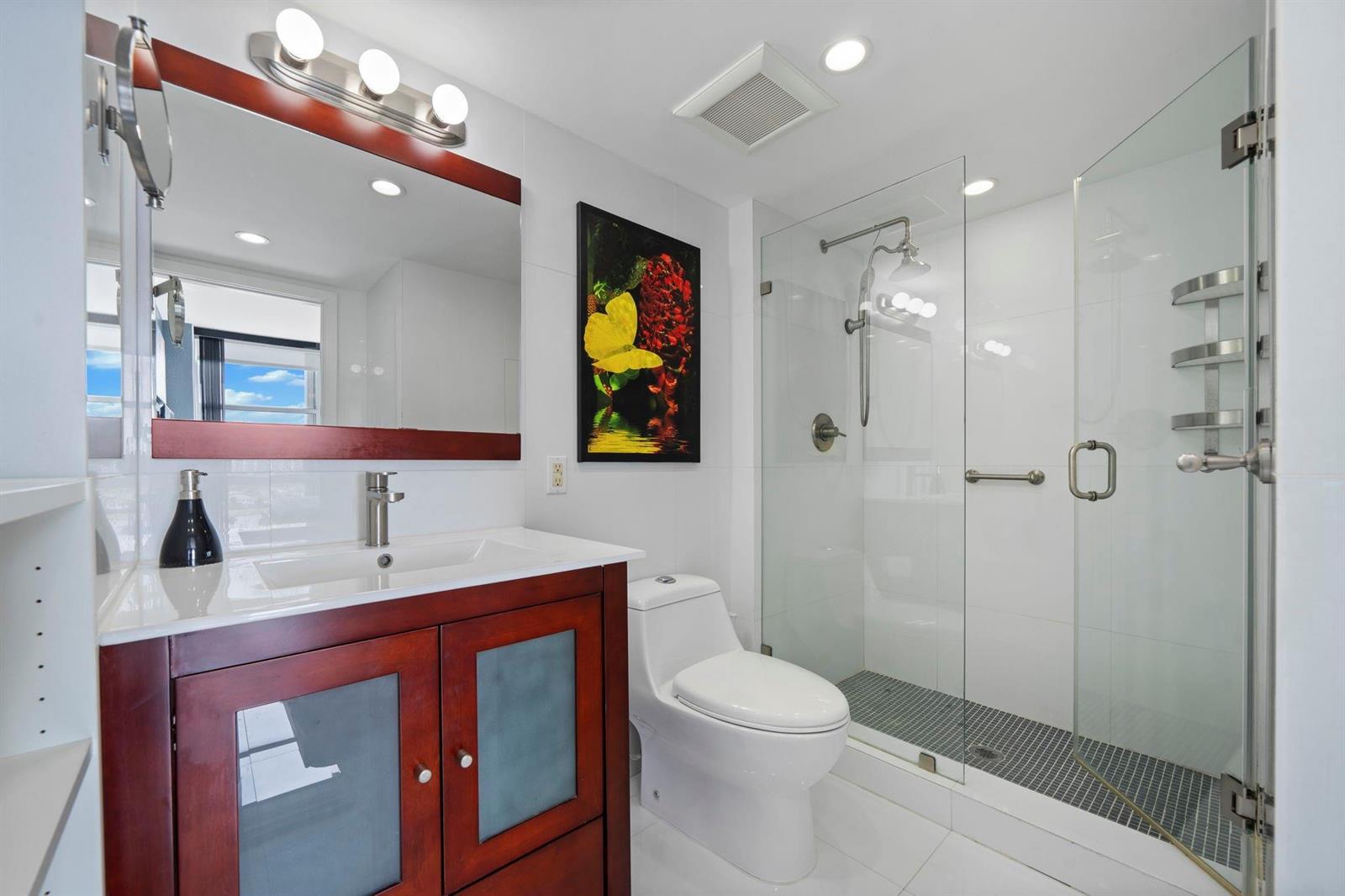 Photo of 3625 Country Club  #1208, Aventura, Florida, 33180 - 2nd bathroom