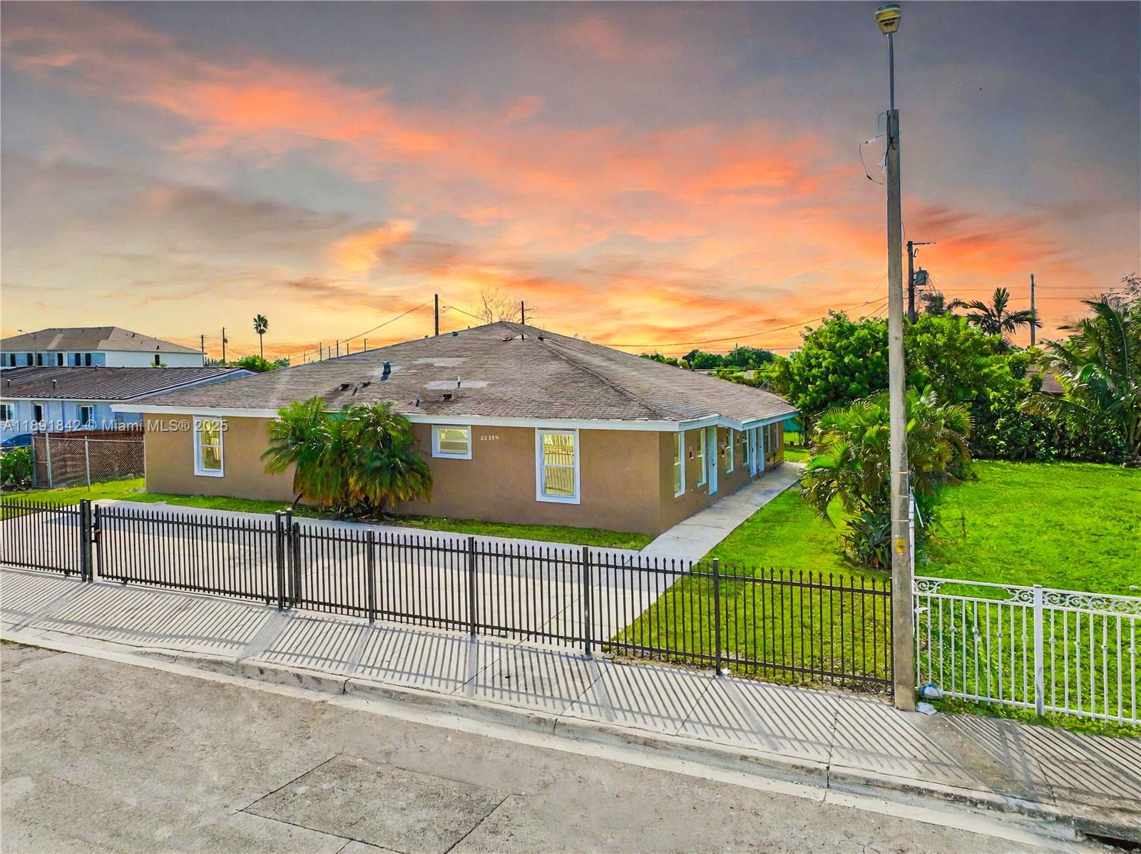Ver detalles / 3444 sq. ft. $ 2025-10-07 0 foto