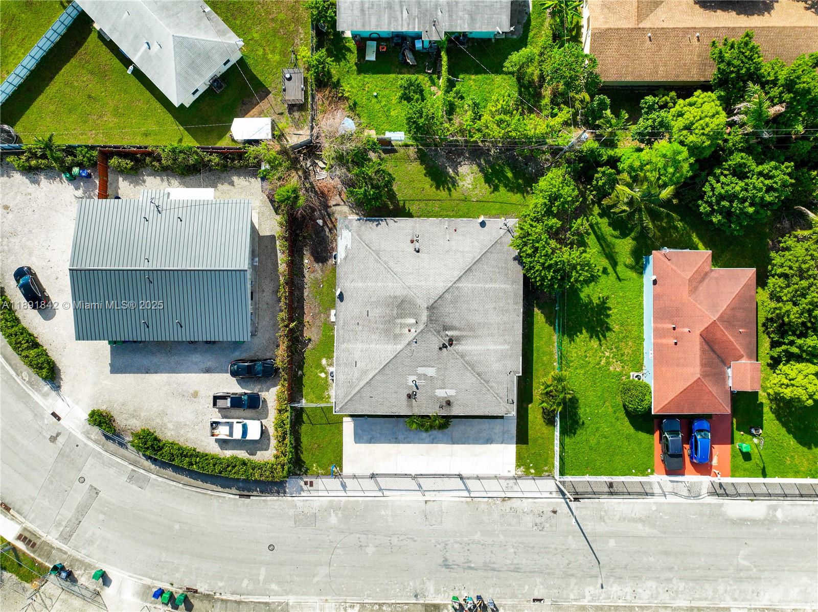 Ver detalles / 3444 sq. ft. $ 2025-10-07 0 foto