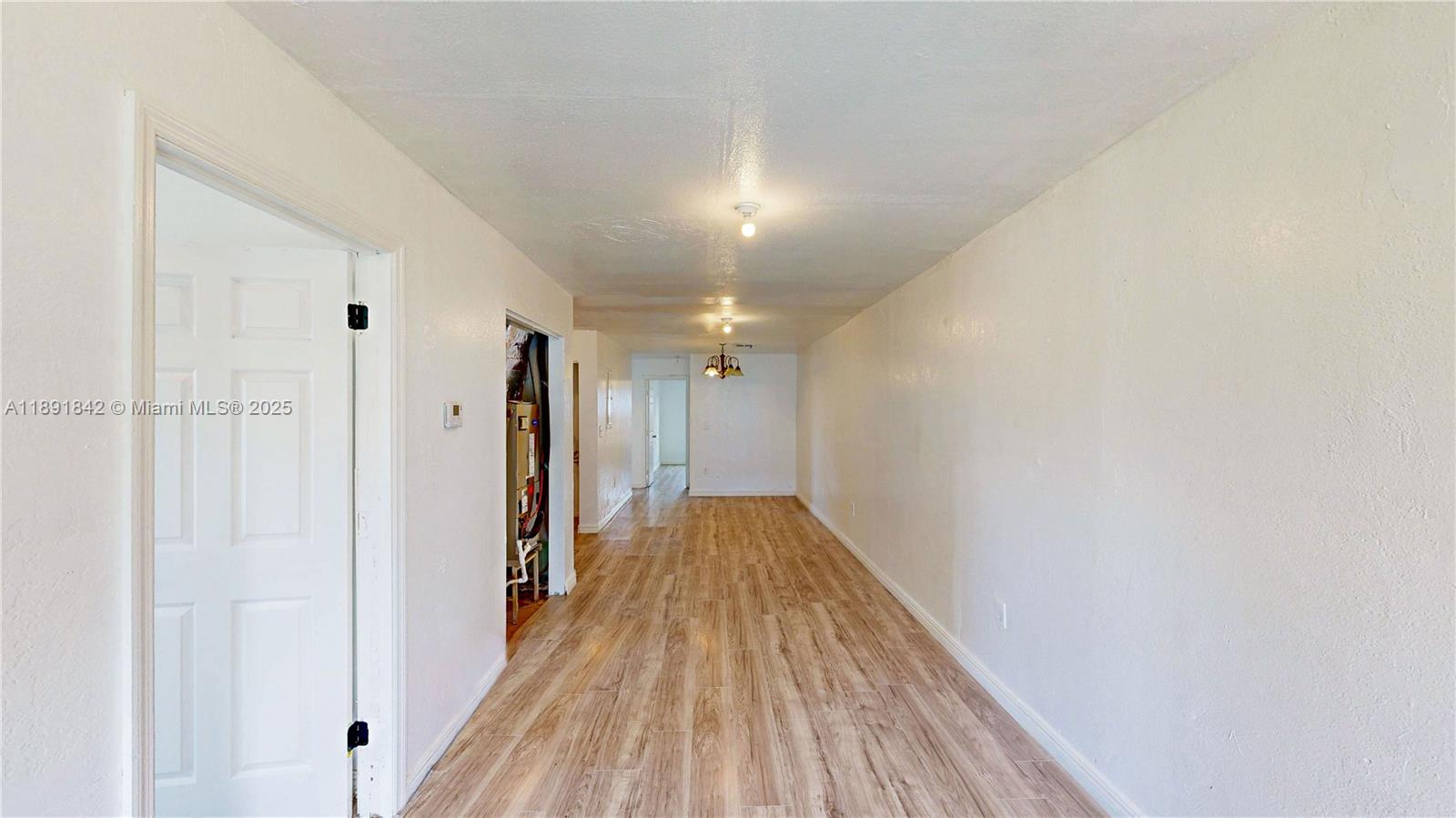 Ver detalles / 3444 sq. ft. $ 2025-10-07 0 foto