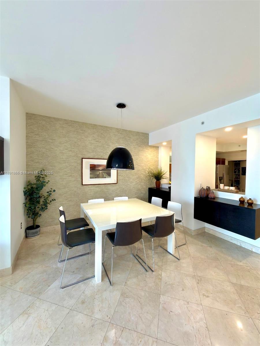 Photo of 3330 190th St  #1610, Aventura, Florida, 33180 - 