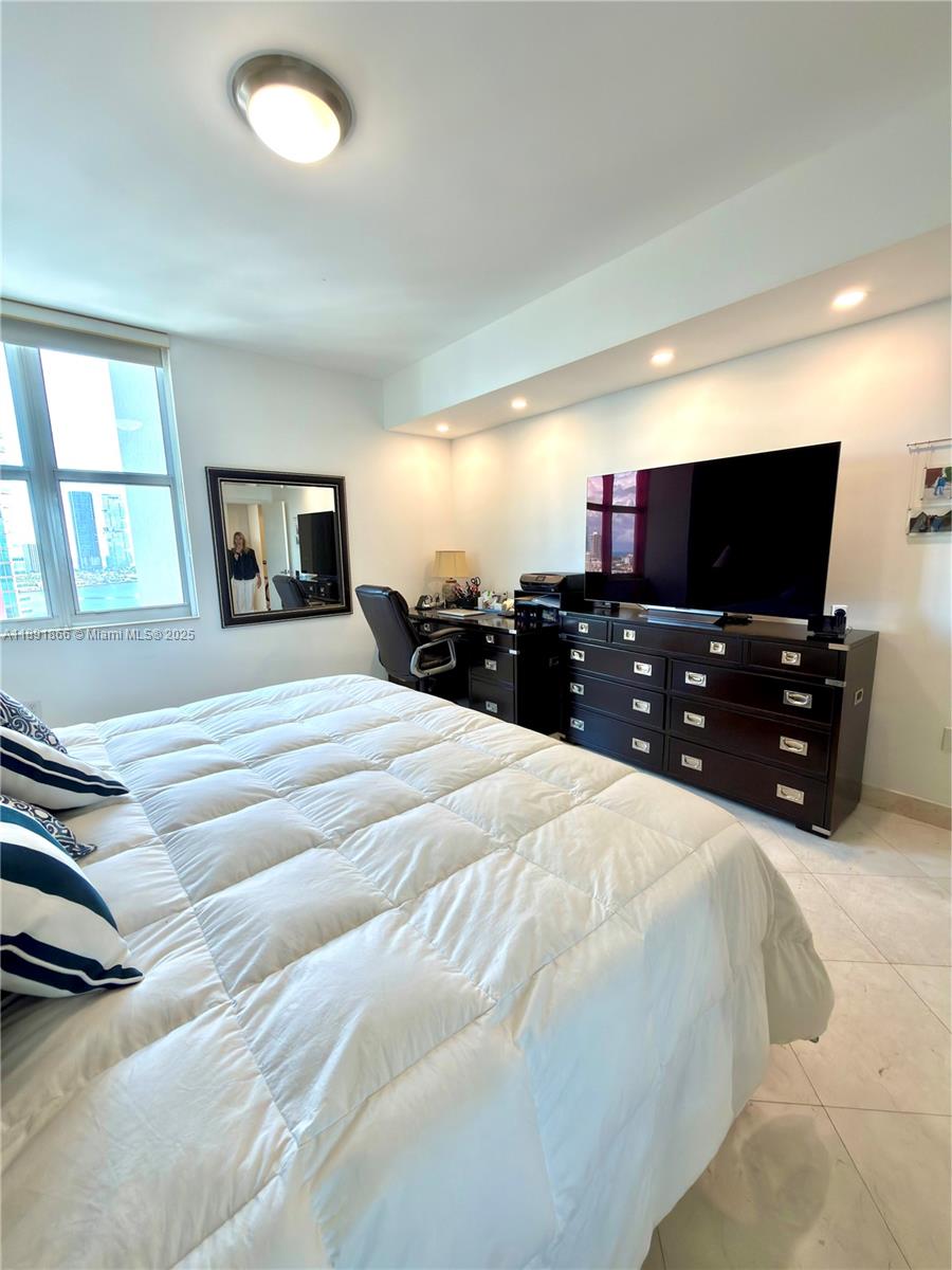 Photo of 3330 190th St  #1610, Aventura, Florida, 33180 - 