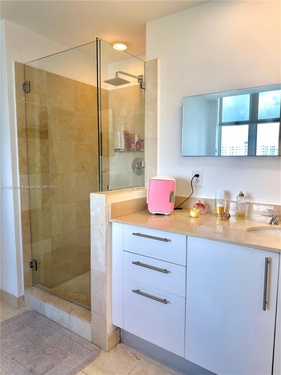 Photo of 3330 190th St  #1610, Aventura, Florida, 33180 - 