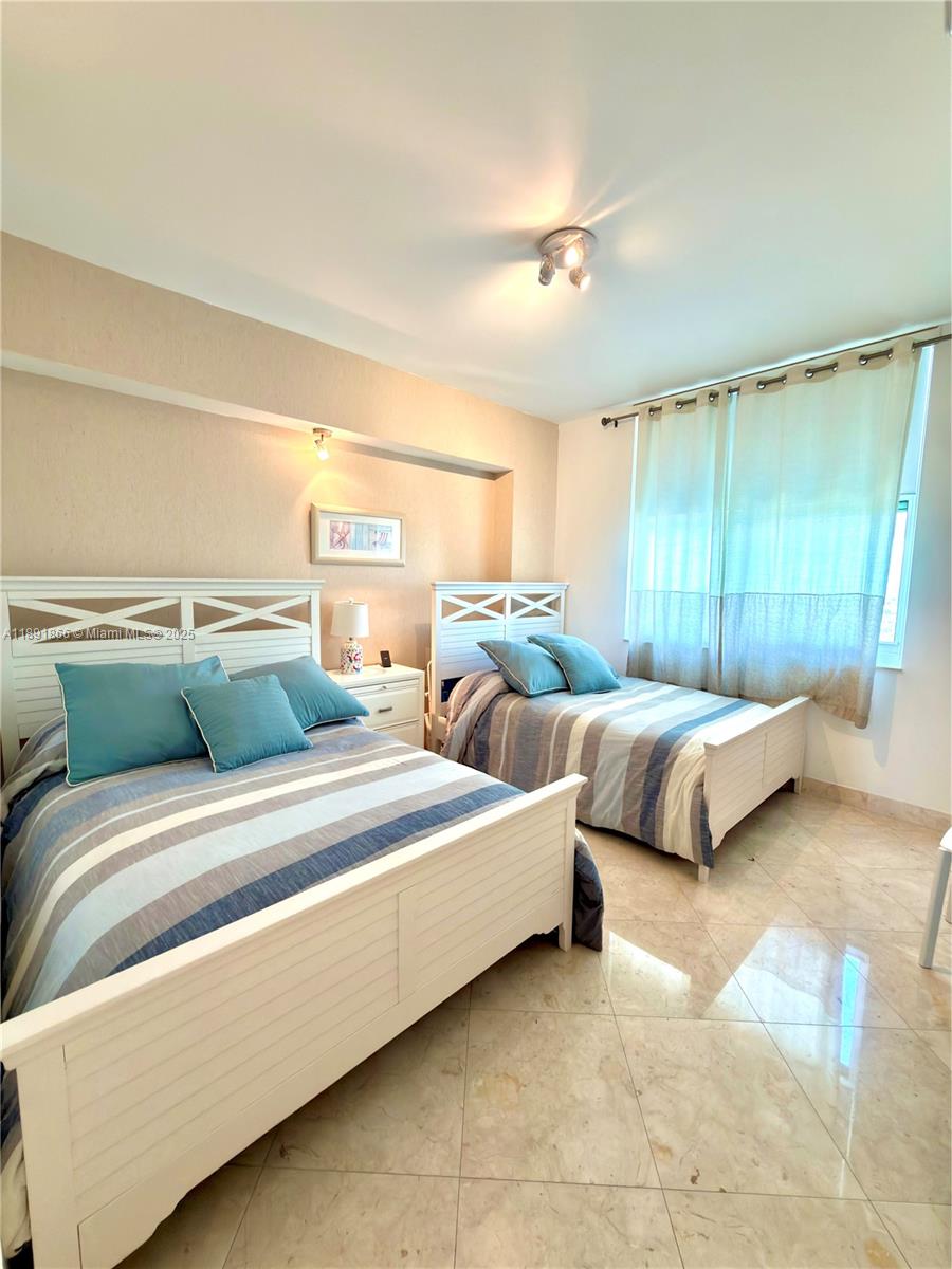 Photo of 3330 190th St  #1610, Aventura, Florida, 33180 - 