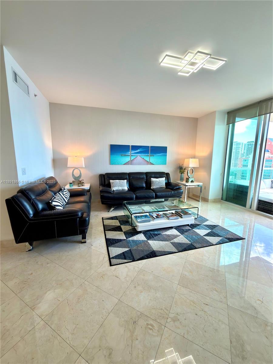 Photo of 3330 190th St  #1610, Aventura, Florida, 33180 - 