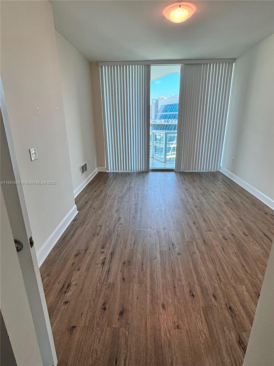 Photo of 3131 188th St  #1-809, Aventura, Florida, 33180 - 