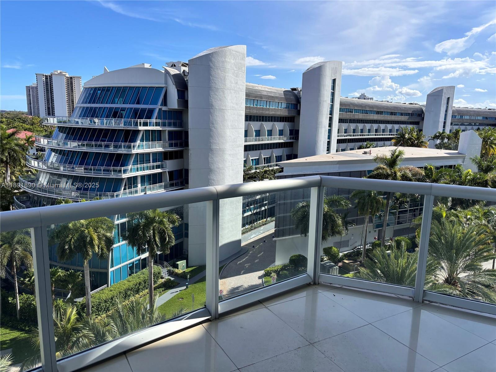 Photo of 3131 188th St  #1-809, Aventura, Florida, 33180 - 