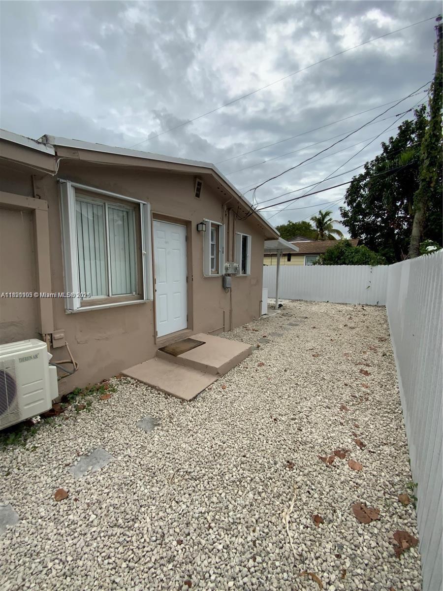 See details / 1792 sq. ft. $ 2025-10-07 0 Photo