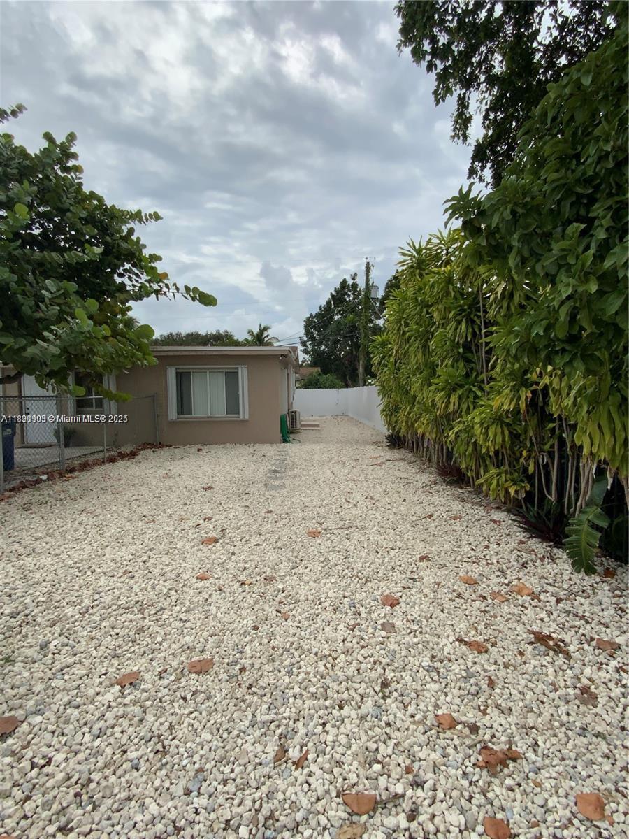 See details / 1792 sq. ft. $ 2025-10-07 0 Photo