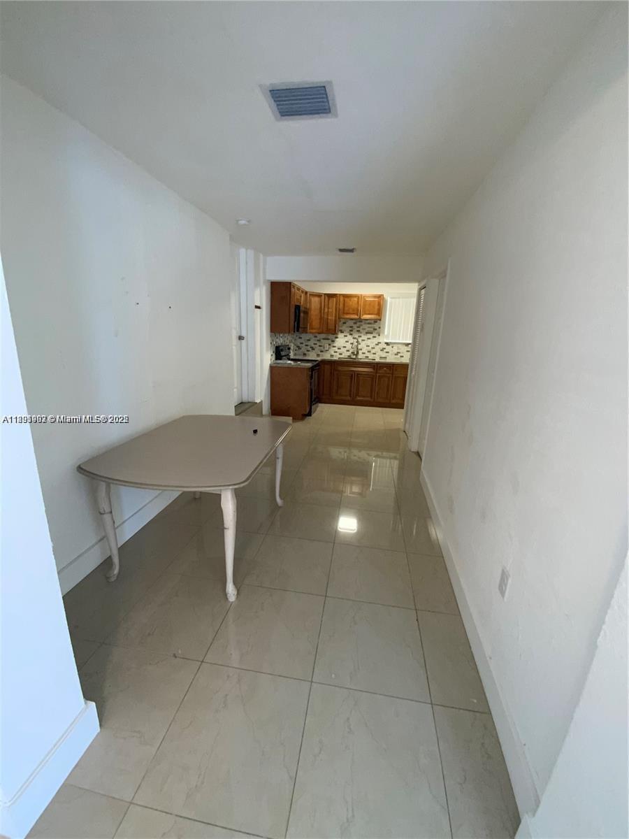 See details / 1792 sq. ft. $ 2025-10-07 0 Photo
