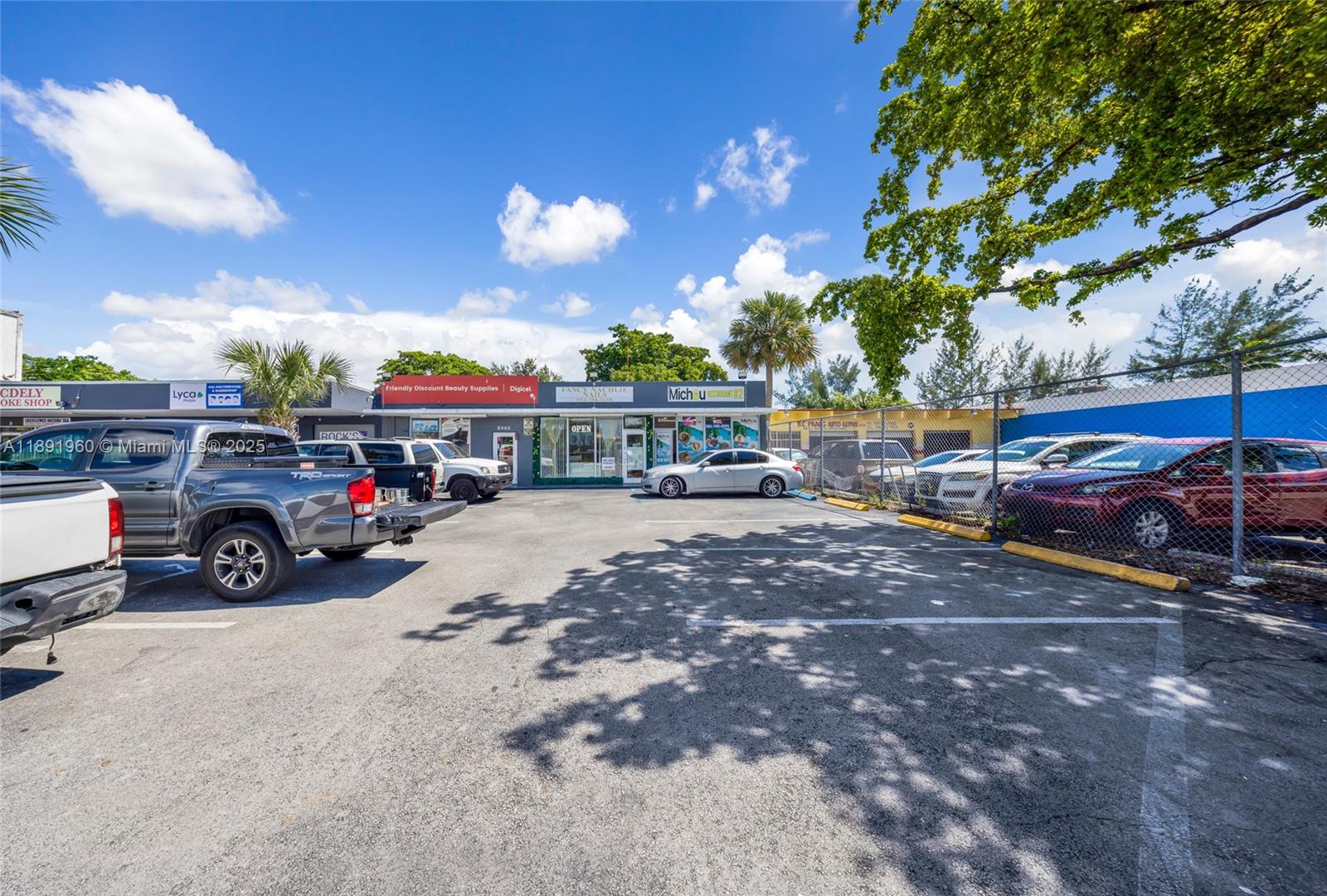 See details / sq. ft. $ 2025-10-07 0 Photo