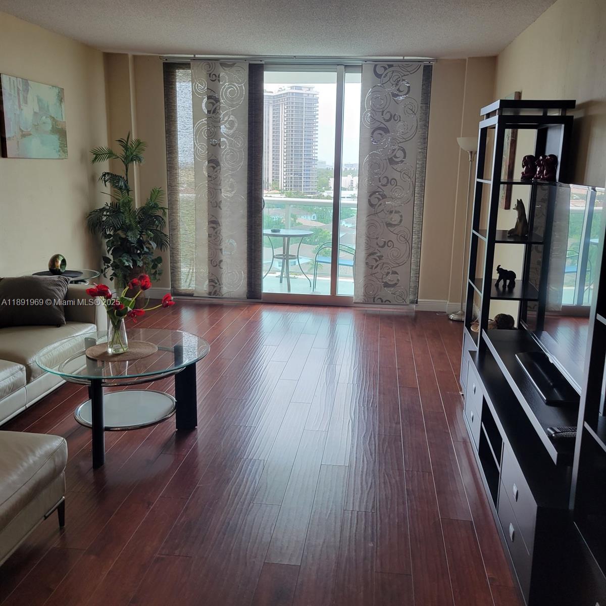 Photo of 19370 Collins Ave  #1120, Sunny Isles Beach, Florida, 33160 - 
