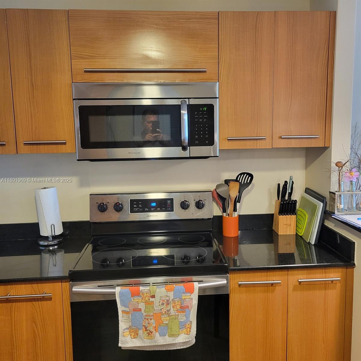 Photo of 19370 Collins Ave  #1120, Sunny Isles Beach, Florida, 33160 - fully equipped