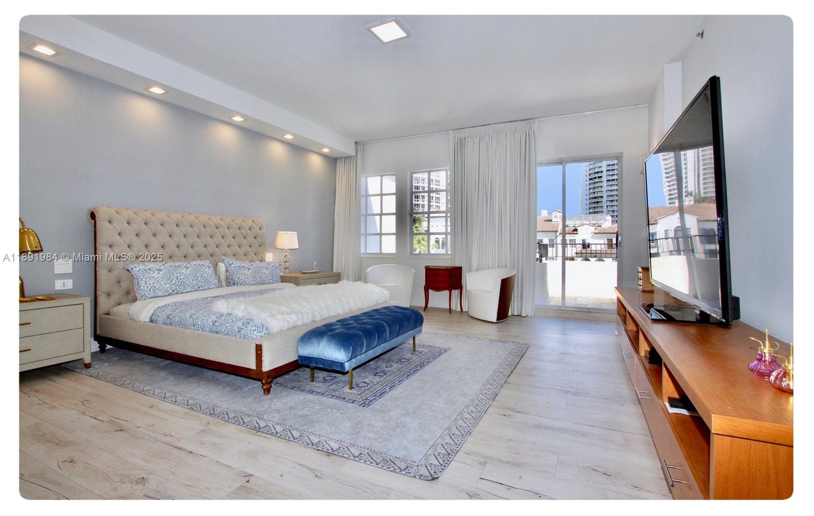 See details DPH01 4 / 5 4339 sq. ft. $ 2025-10-07 0 Photo
