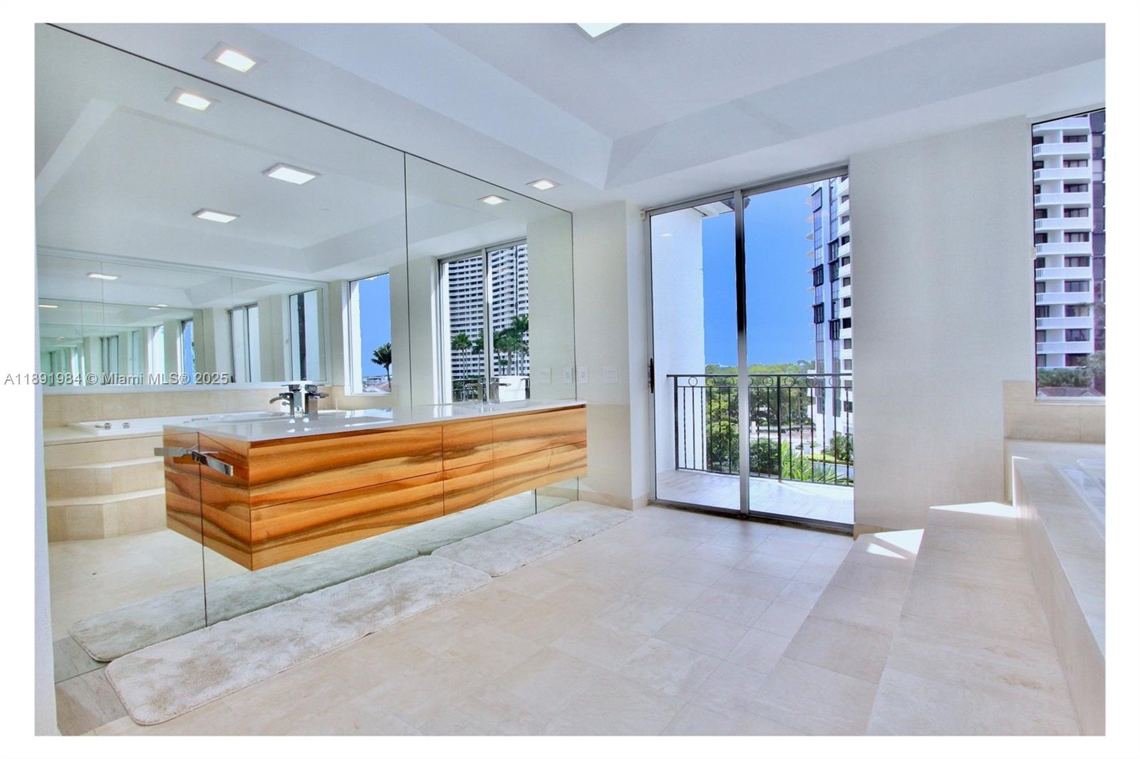 See details DPH01 4 / 5 4339 sq. ft. $ 2025-10-07 0 Photo
