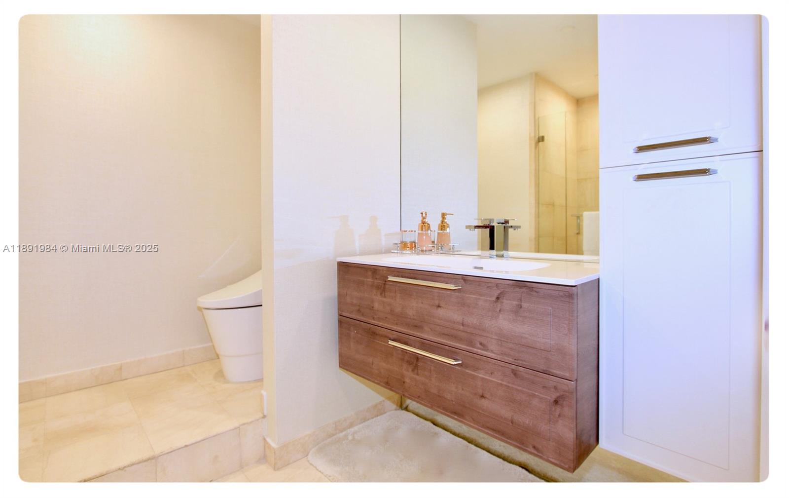 See details DPH01 4 / 5 4339 sq. ft. $ 2025-10-07 0 Photo