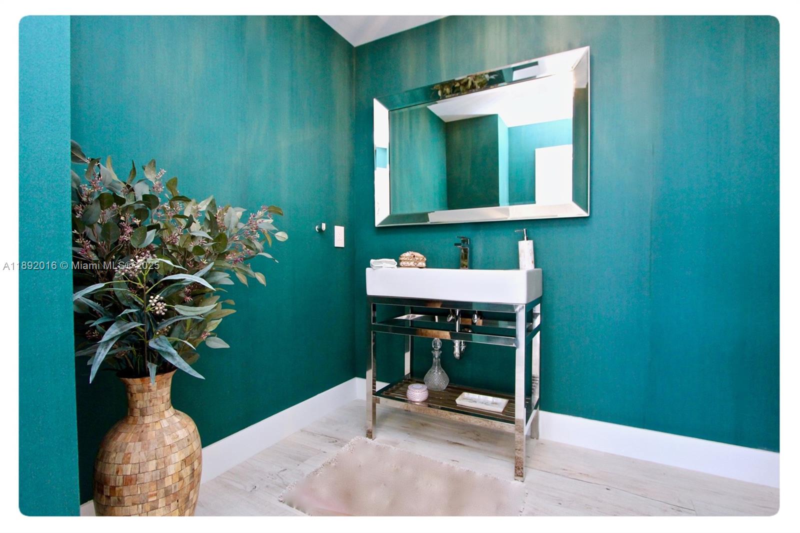 DPH01 4 / 5 4339 sq. ft. $ 2025-10-07 0 Photo