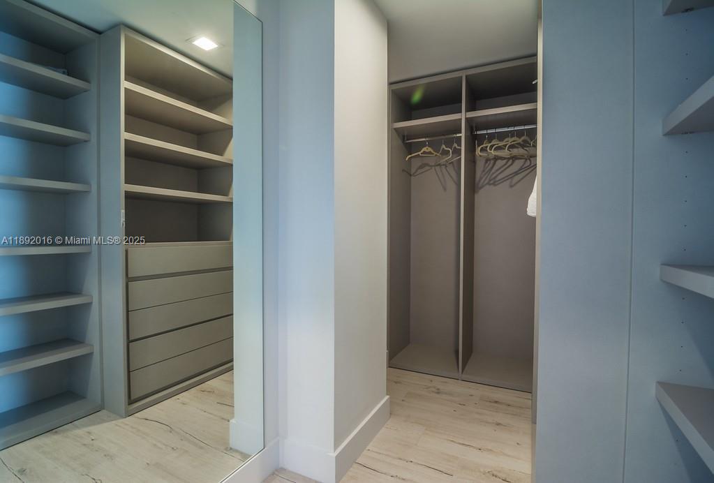 DPH01 4 / 5 4339 sq. ft. $ 2025-10-07 0 Photo