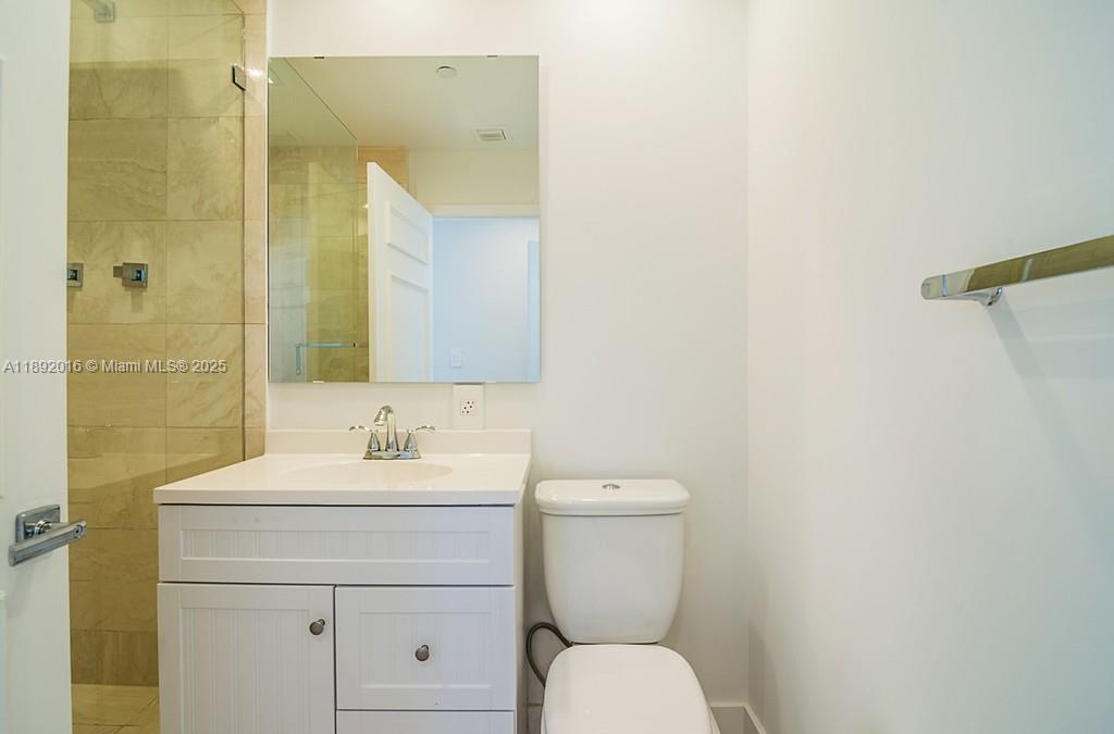 DPH01 4 / 5 4339 sq. ft. $ 2025-10-07 0 Photo